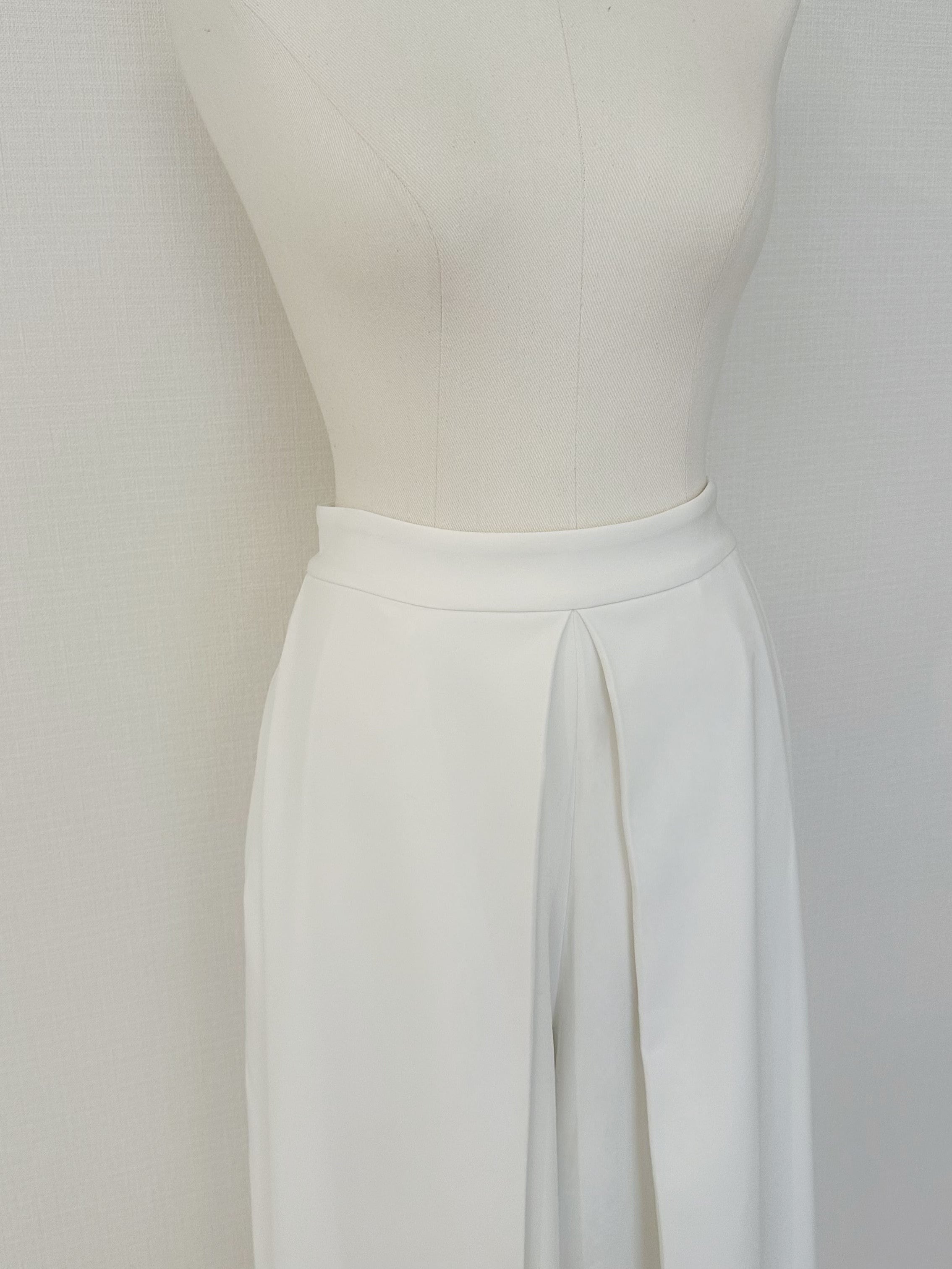 タックパンツ Enne