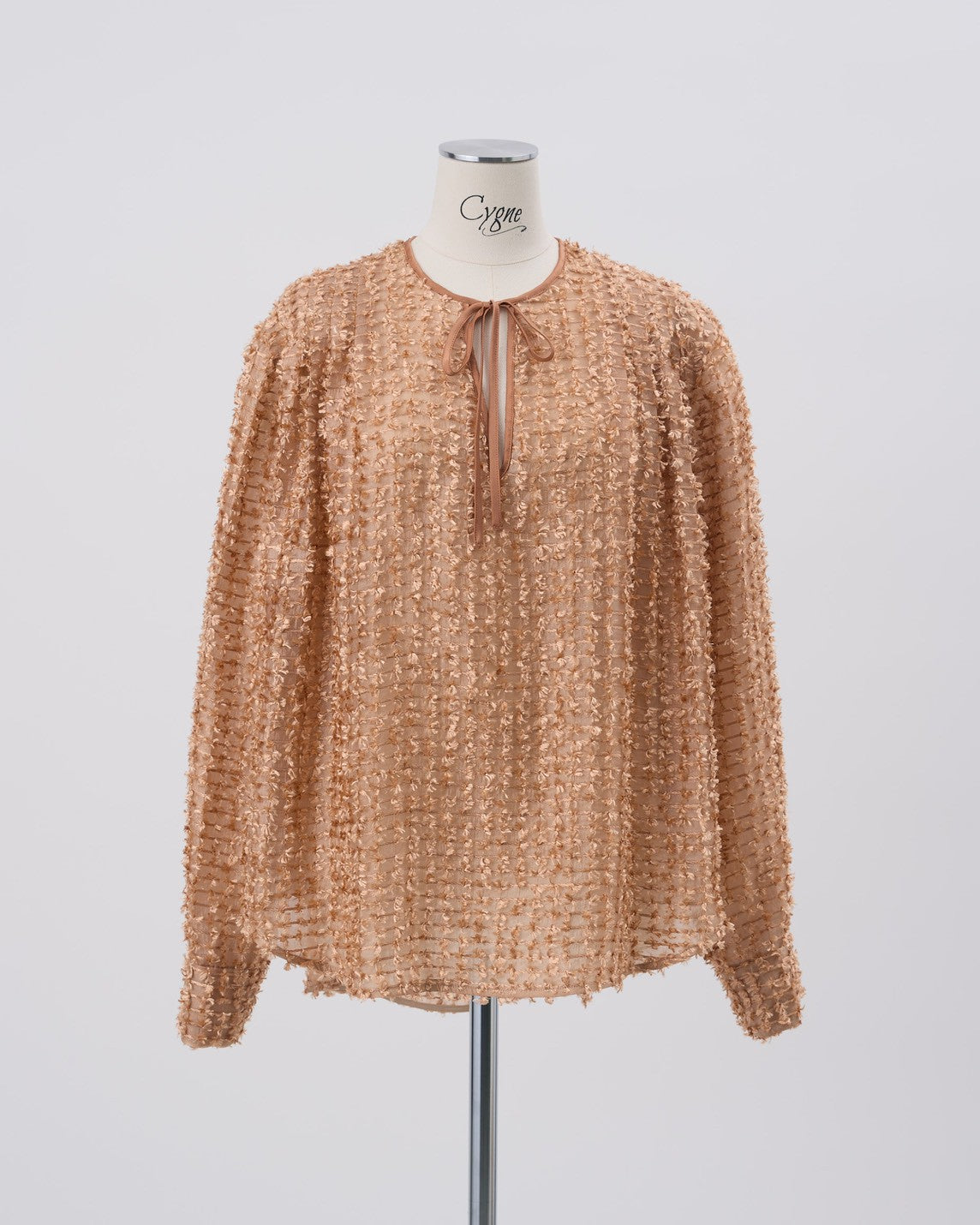 シーニュ cygne ジャガードトップス　黒 カットジャガードブラウス Margot｜Cygne(シーニュ) 公式サイト