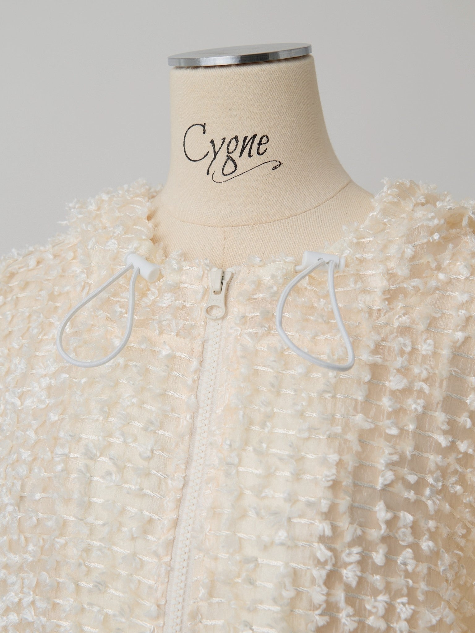 美品　シーニュ cygne ジャガードブルゾン カットジャガードブルゾン Erwan｜Cygne(シーニュ) 公式サイト