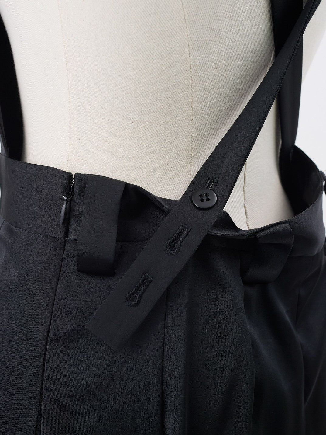 プリーツジャンスカ Calin