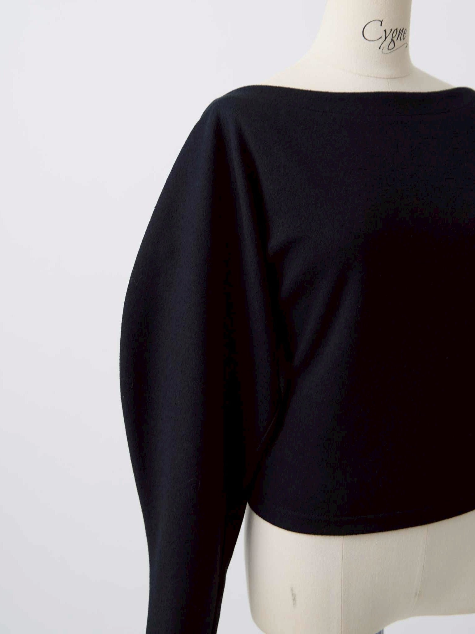 バックオープンリボントップス Come｜Cygne(シーニュ) 公式サイト