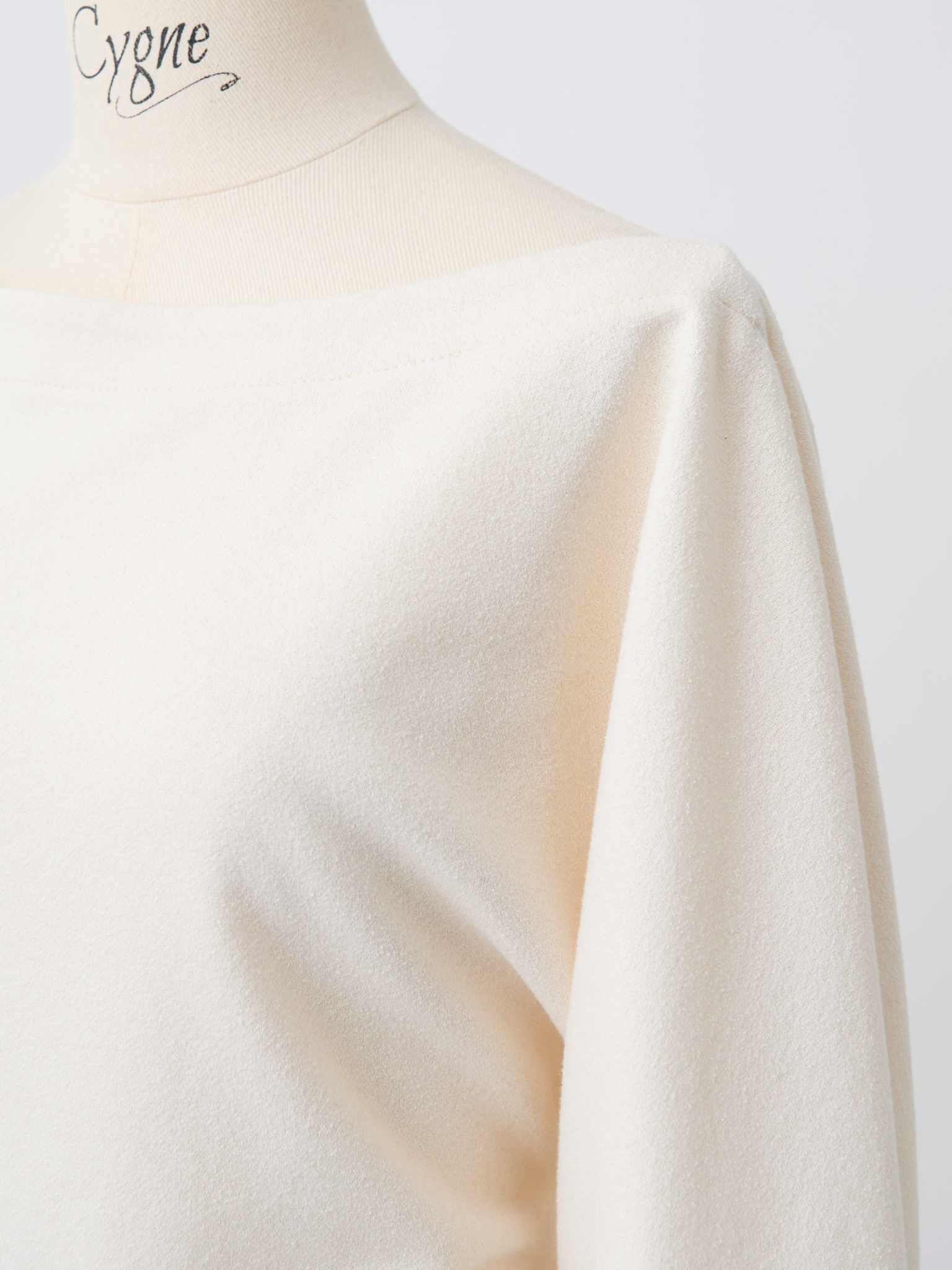 バックオープンリボントップス Come｜Cygne(シーニュ) 公式サイト