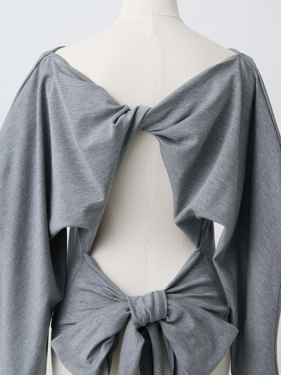 バックオープンリボントップス Come