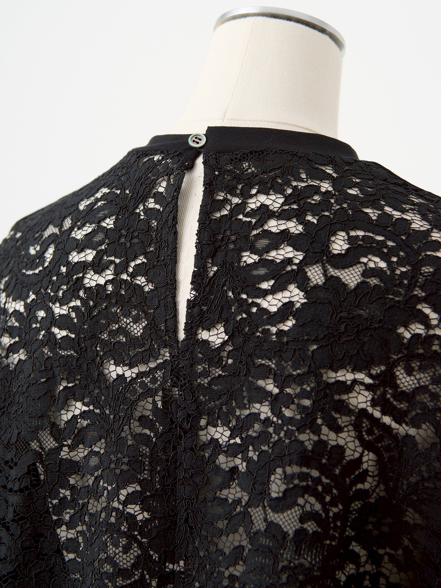 82♡NINE♡レーストップス バックレーストップス Jos｜Cygne(シーニュ) 公式サイト