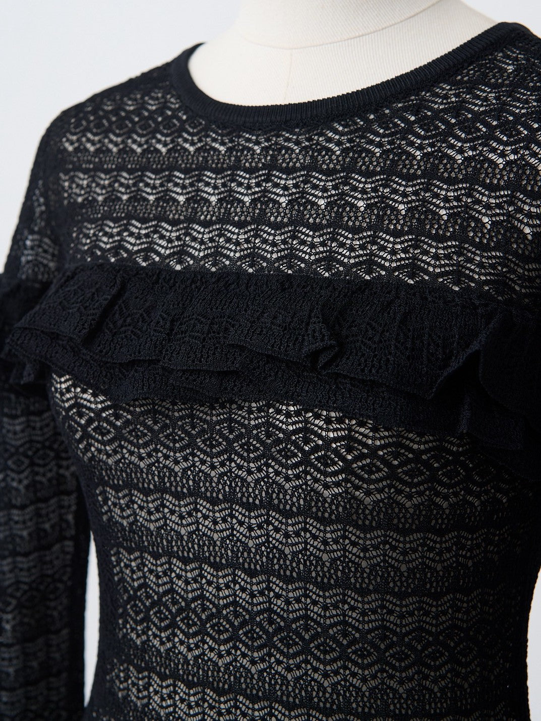 透かし柄ニットプルオーバー Nina