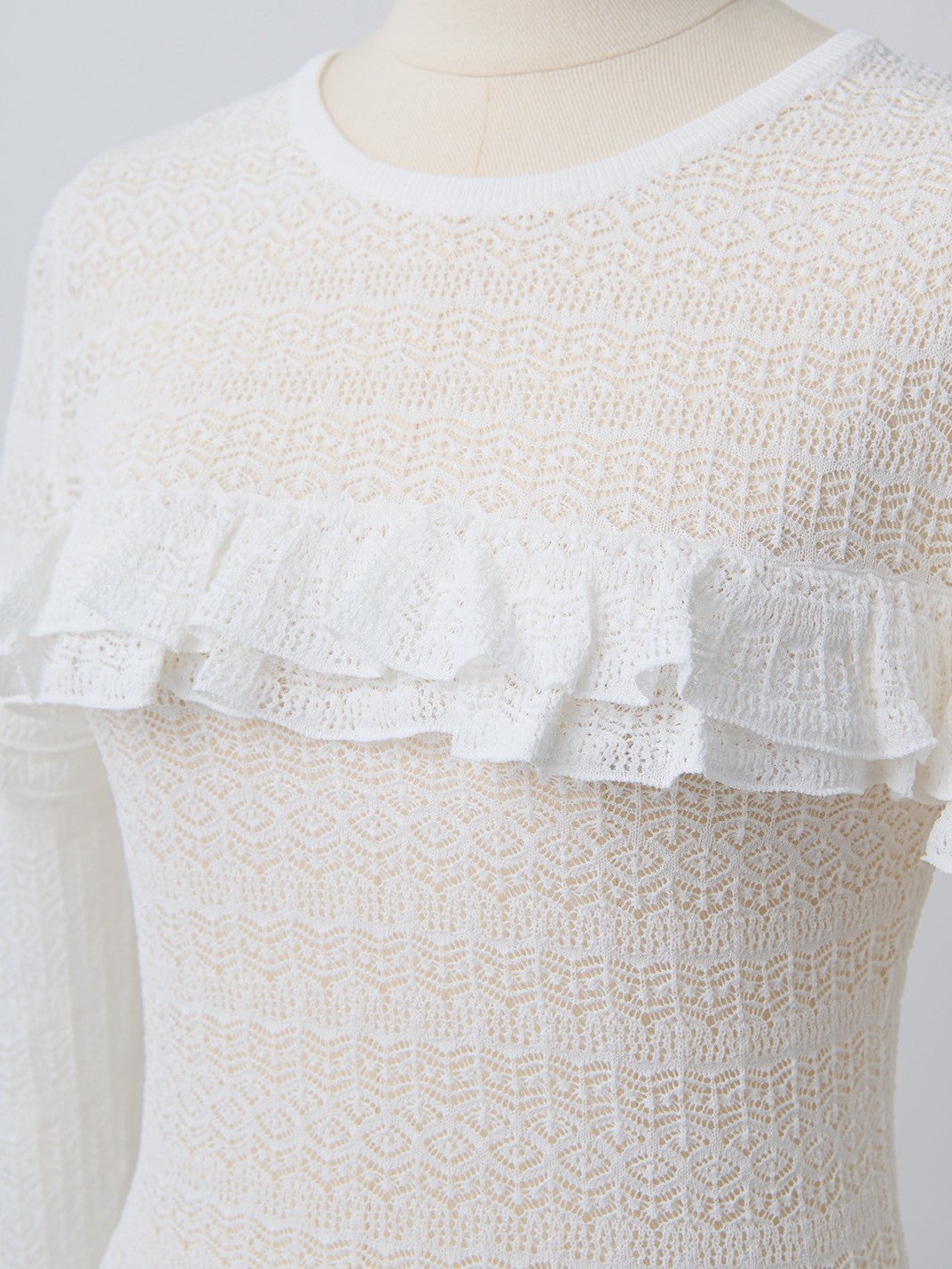 透かし柄ニットプルオーバー Nina