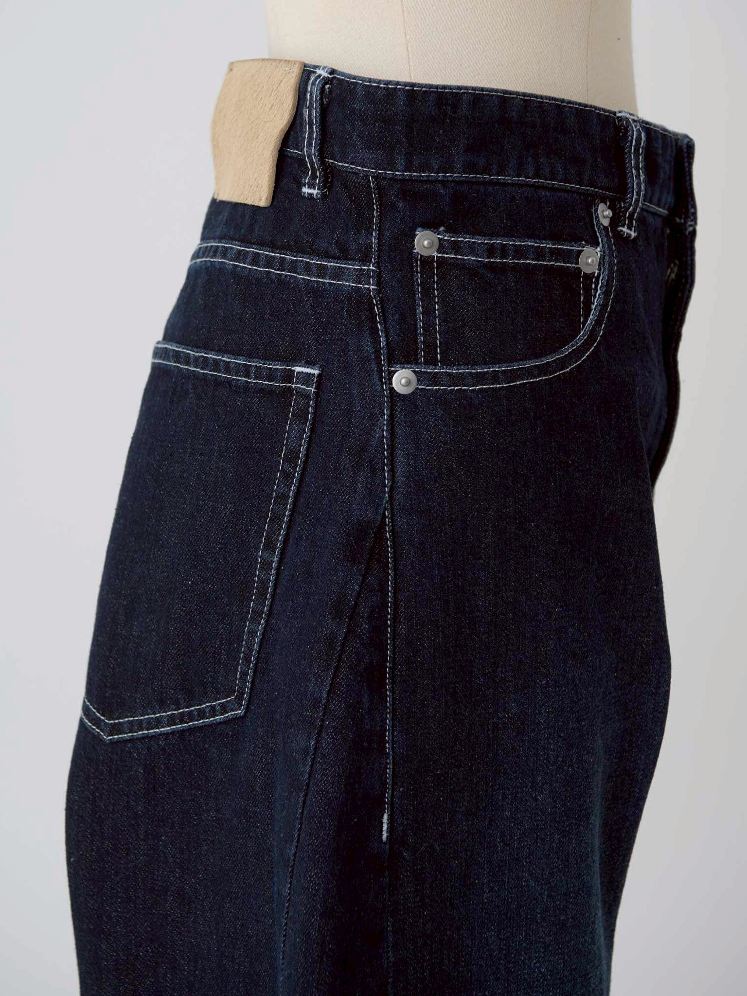 カーヴィーデニム Rem  - ブラック