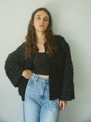 BLACK / FREE