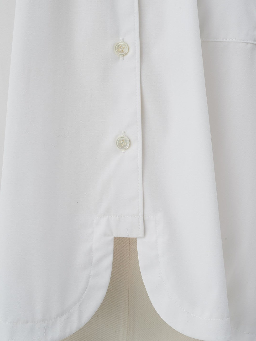 スカラップブラウス Yoan｜Cygne(シーニュ) 公式サイト