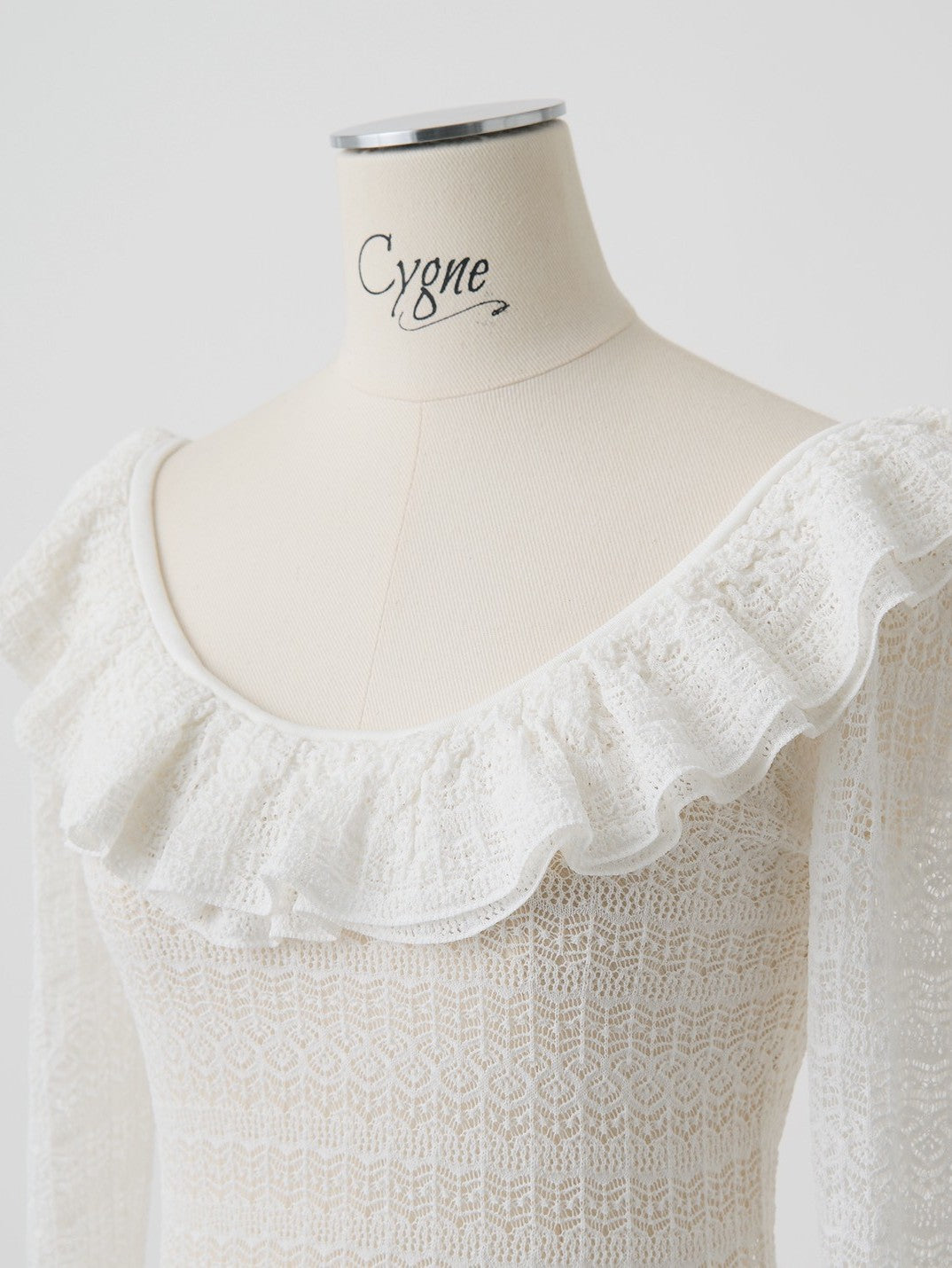 cygne シーニュ　フリルタンクトップス Cygne シーニュ フリルタンク Helene ホワイト - メルカリ