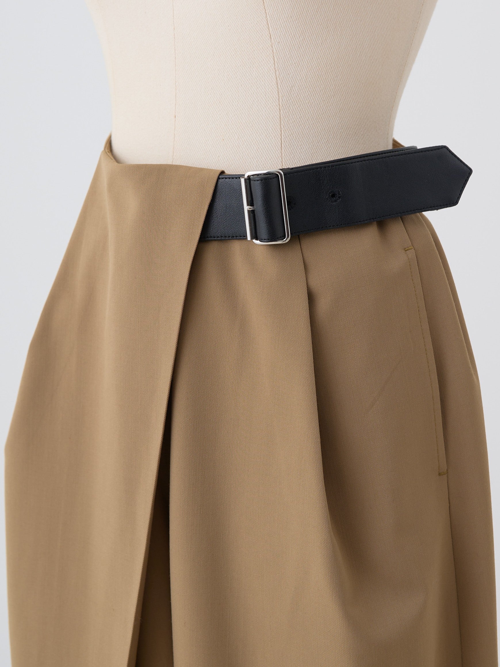 cygne ベルテッドパンツ Gery ベルテッドパンツ Gery｜Cygne(シーニュ) 公式サイト