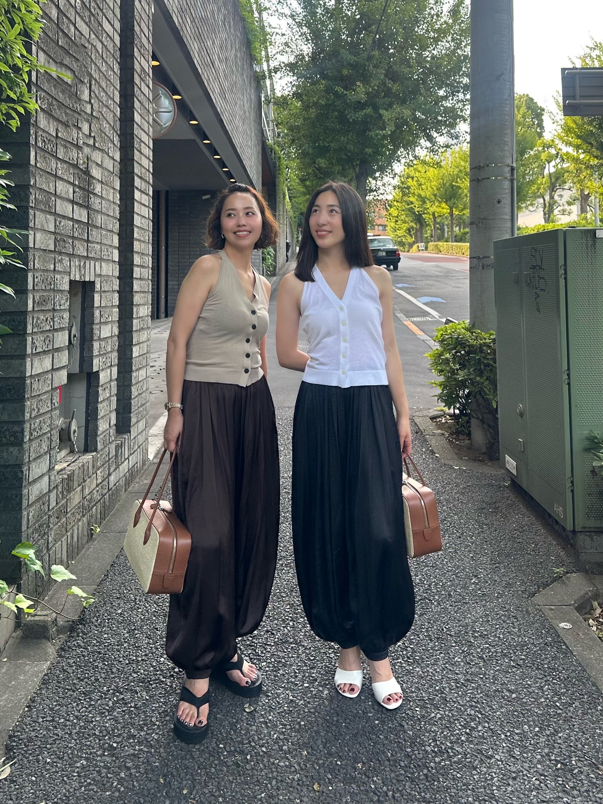 左モデル身長：160㎝ / サイズ：0<br>
右モデル身長：161㎝ / サイズ：0