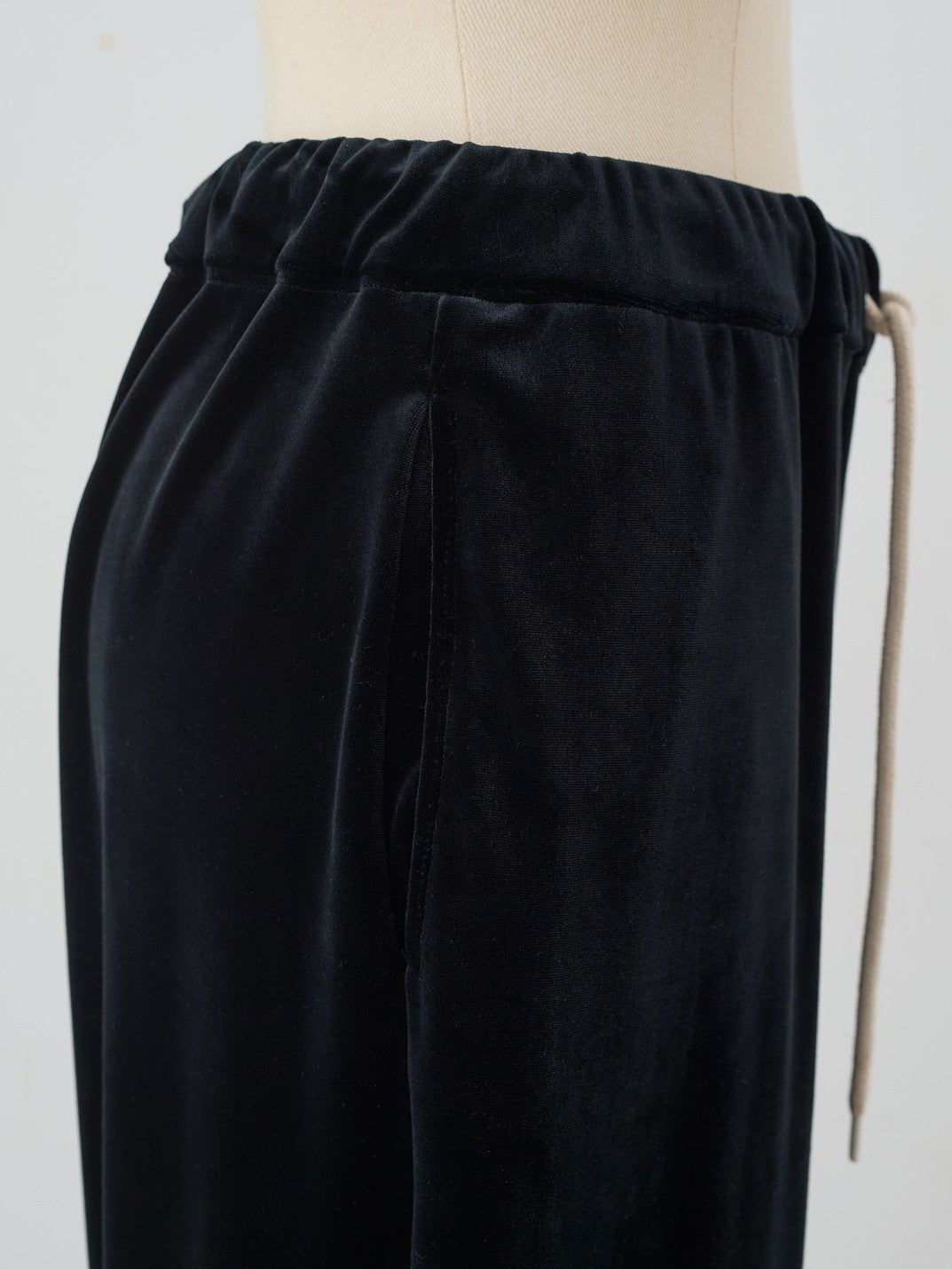 ベロアパンツ Silvie｜Cygne(シーニュ) 公式サイト