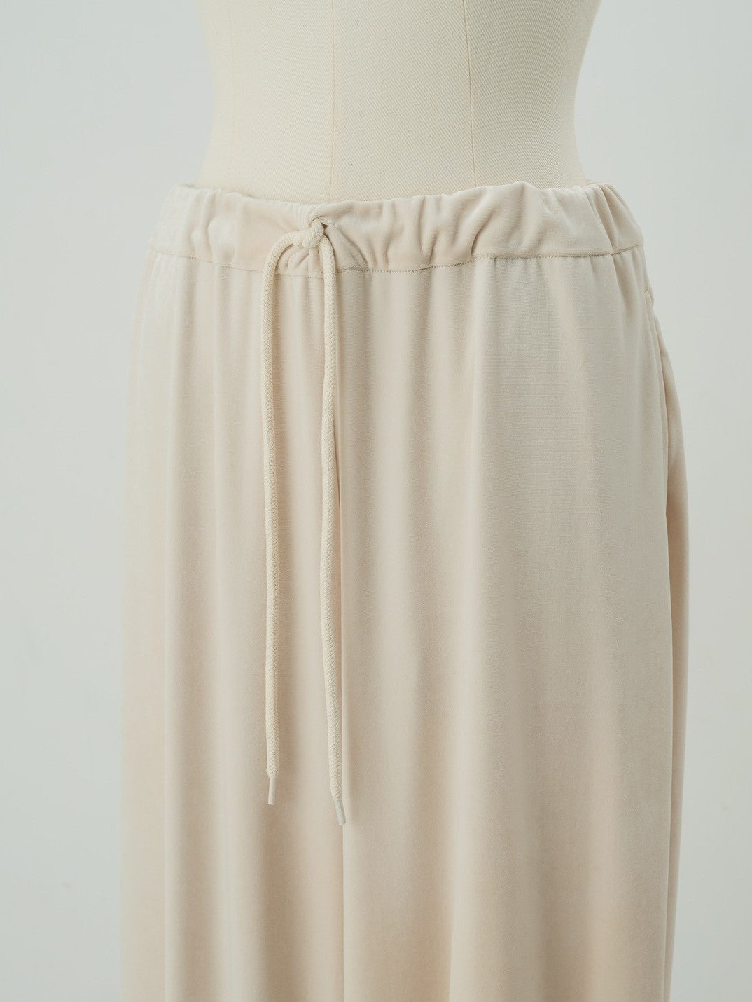 ベロアパンツ Silvie｜Cygne(シーニュ) 公式サイト