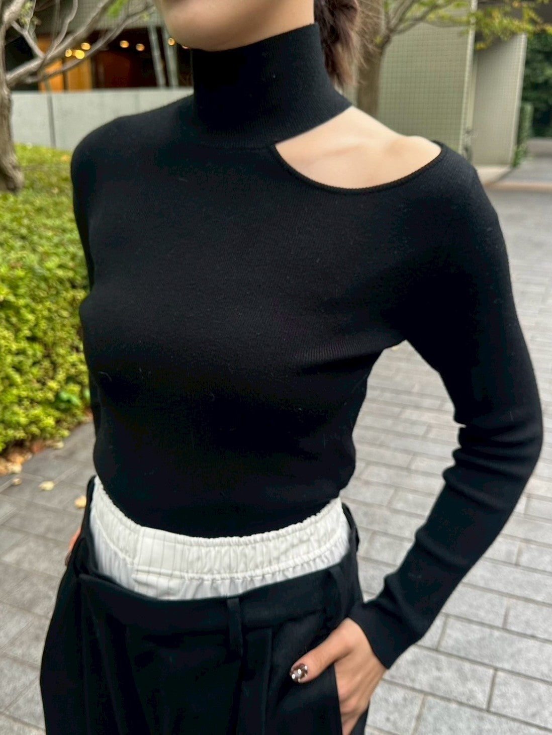 cygne シーニュ 新品 ワンショルダーオープンニット elle 黒 ワンショルダーオープンニット elle｜Cygne(シーニュ) 公式サイト