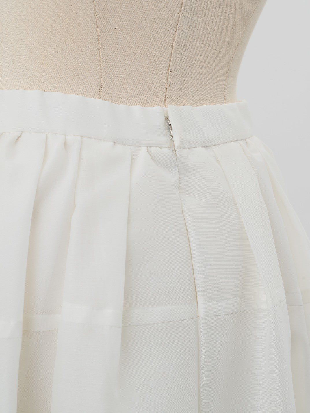 ドラマチックシアースカート mone