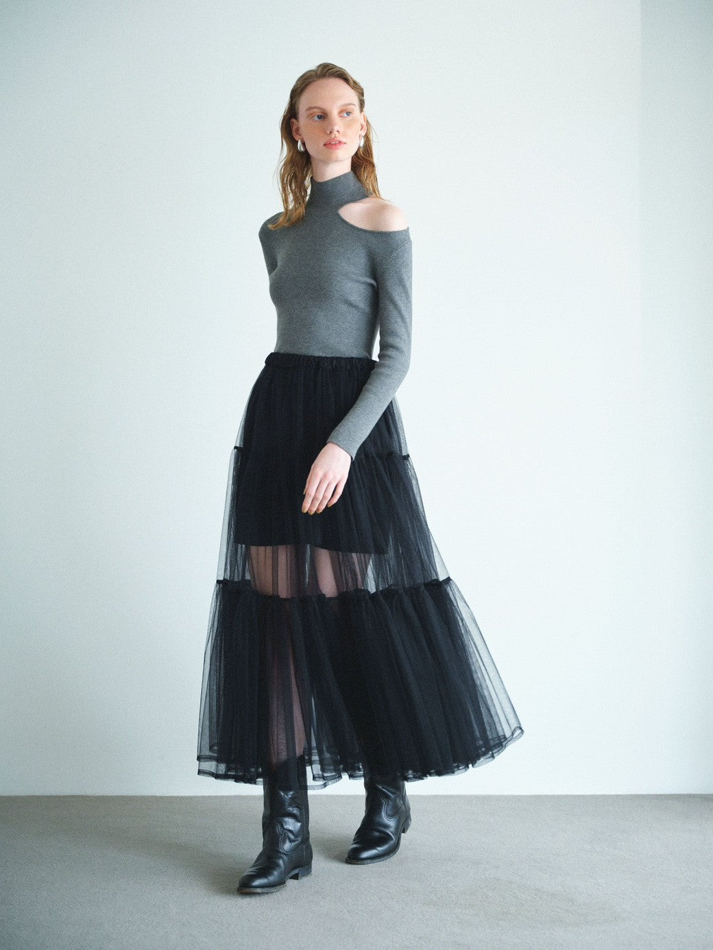 ワンショルダーオープンニット elle