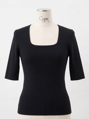BLACK / FREE