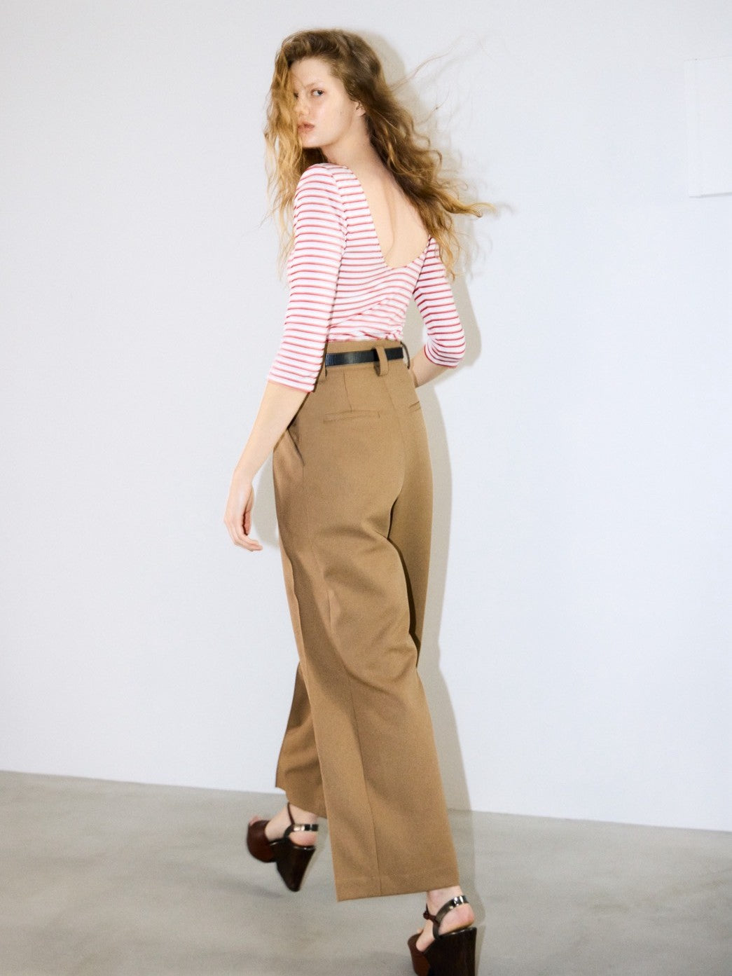 Back-open striped top by Renald