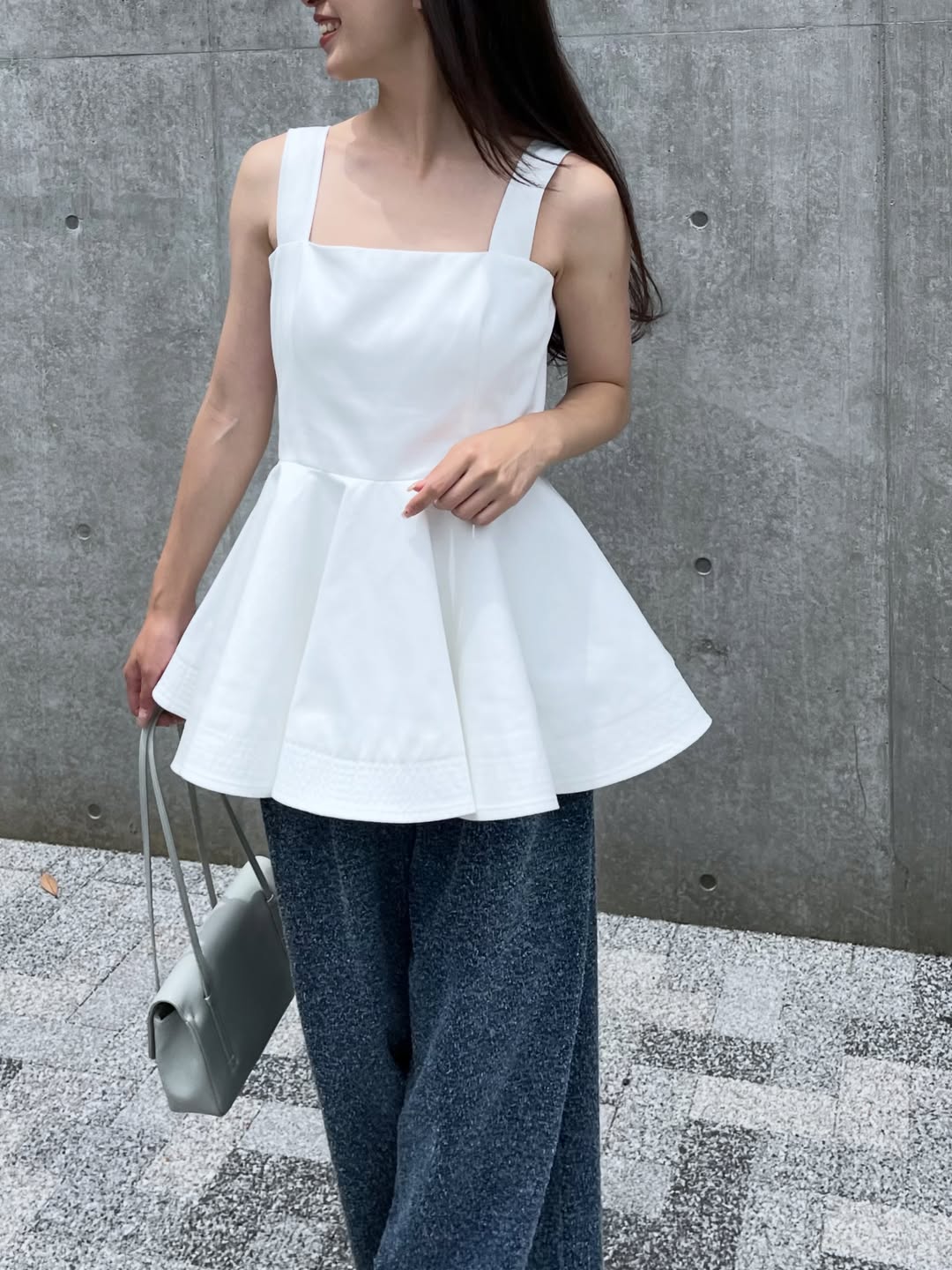 チノペプラムトップス Irine