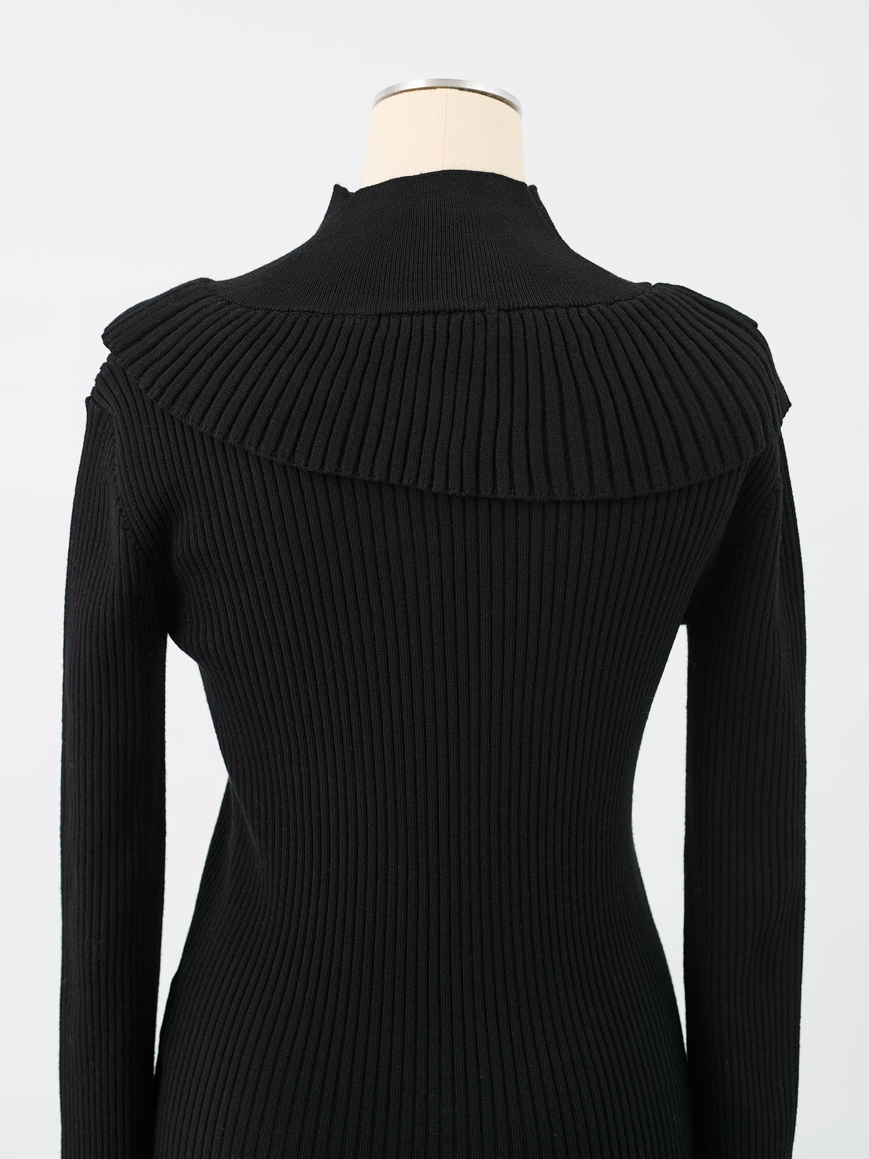 ネックフリルニット Olivier｜Cygne(シーニュ) 公式サイト