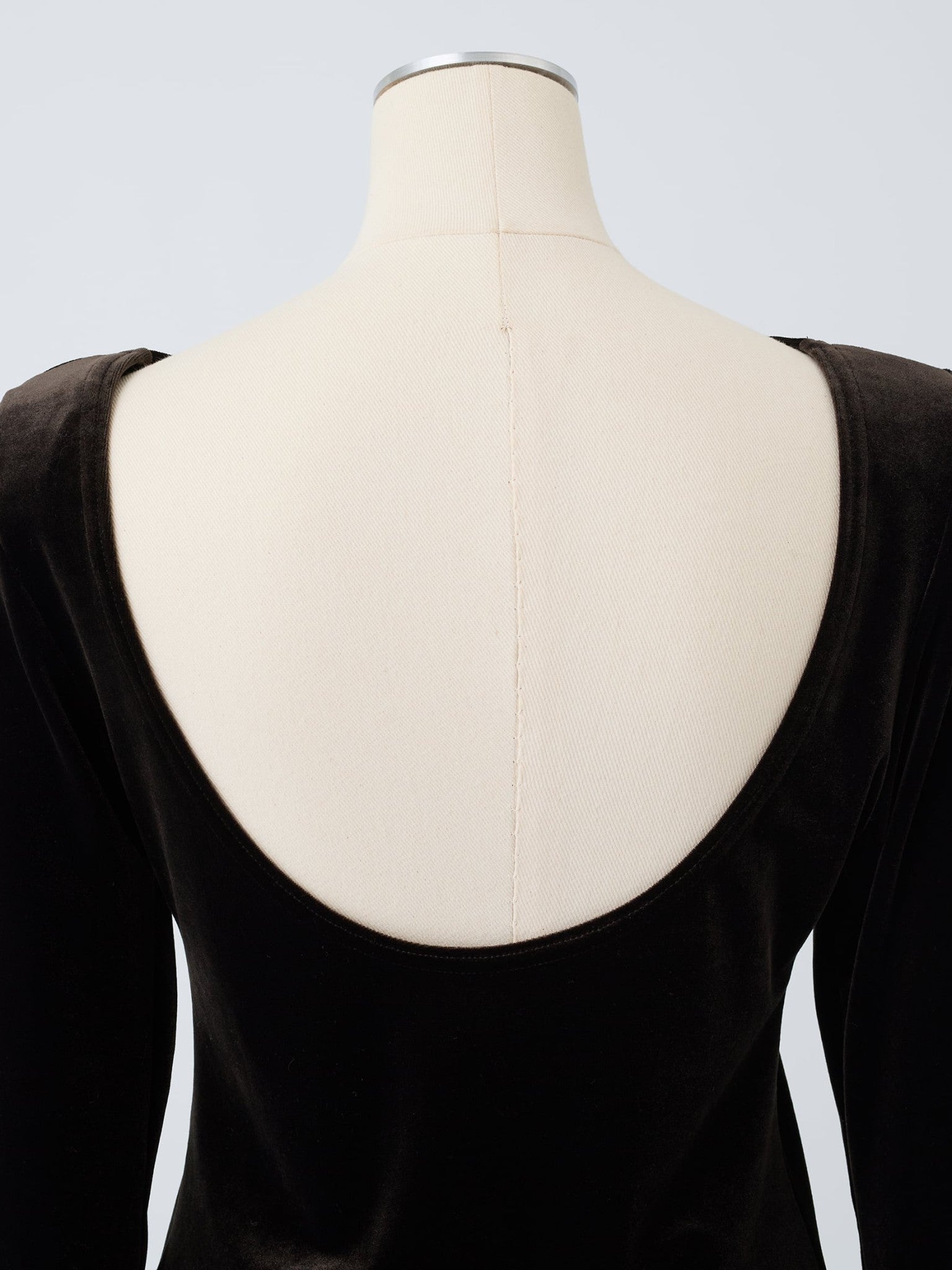 バックオープンベロアトップス Riane (パッドなし)