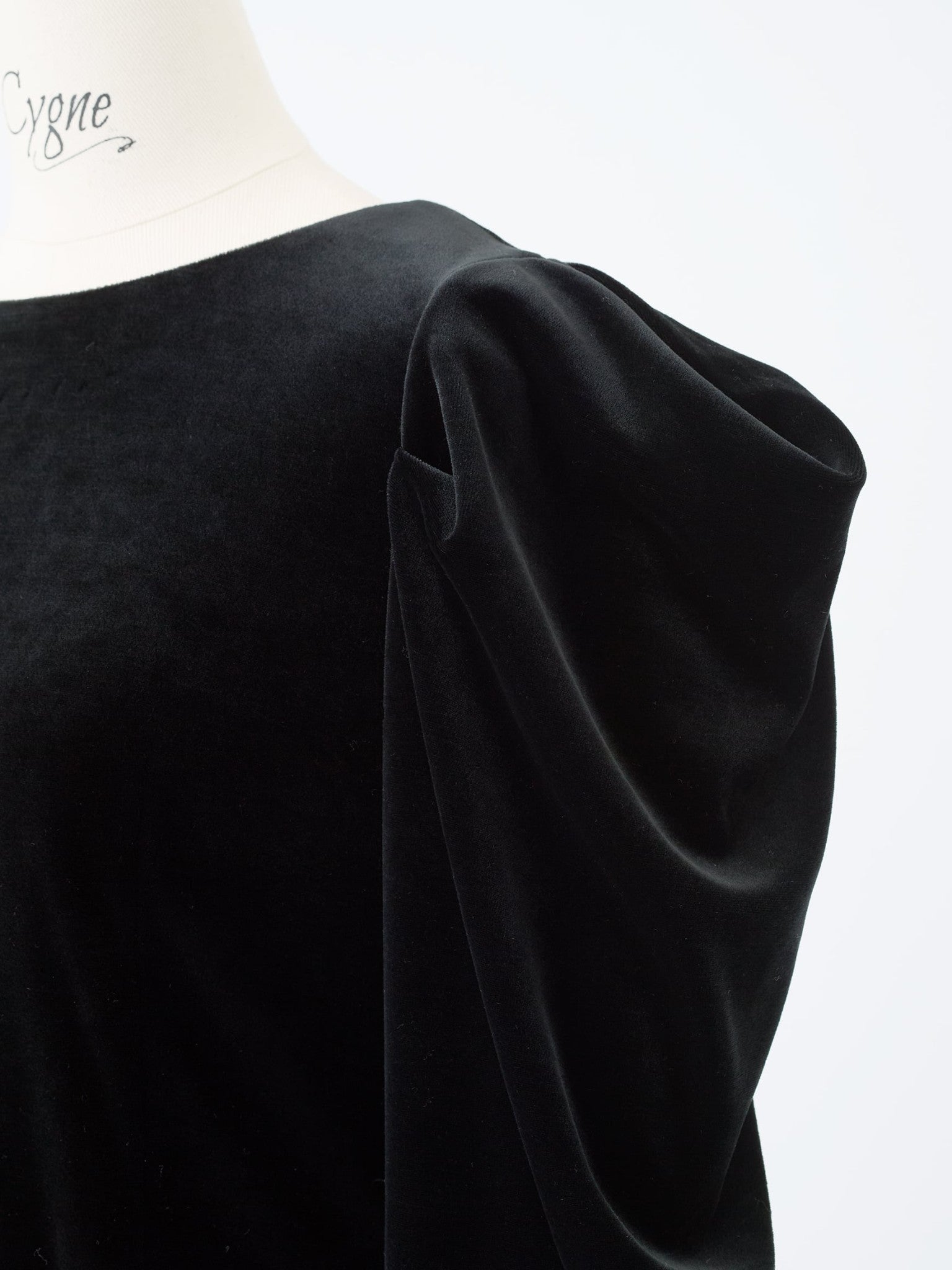 美品　シーニュ　cygne　ベロアトップス　Agathe　S　ブラック ベロアトップス Agathe｜Cygne(シーニュ) 公式サイト