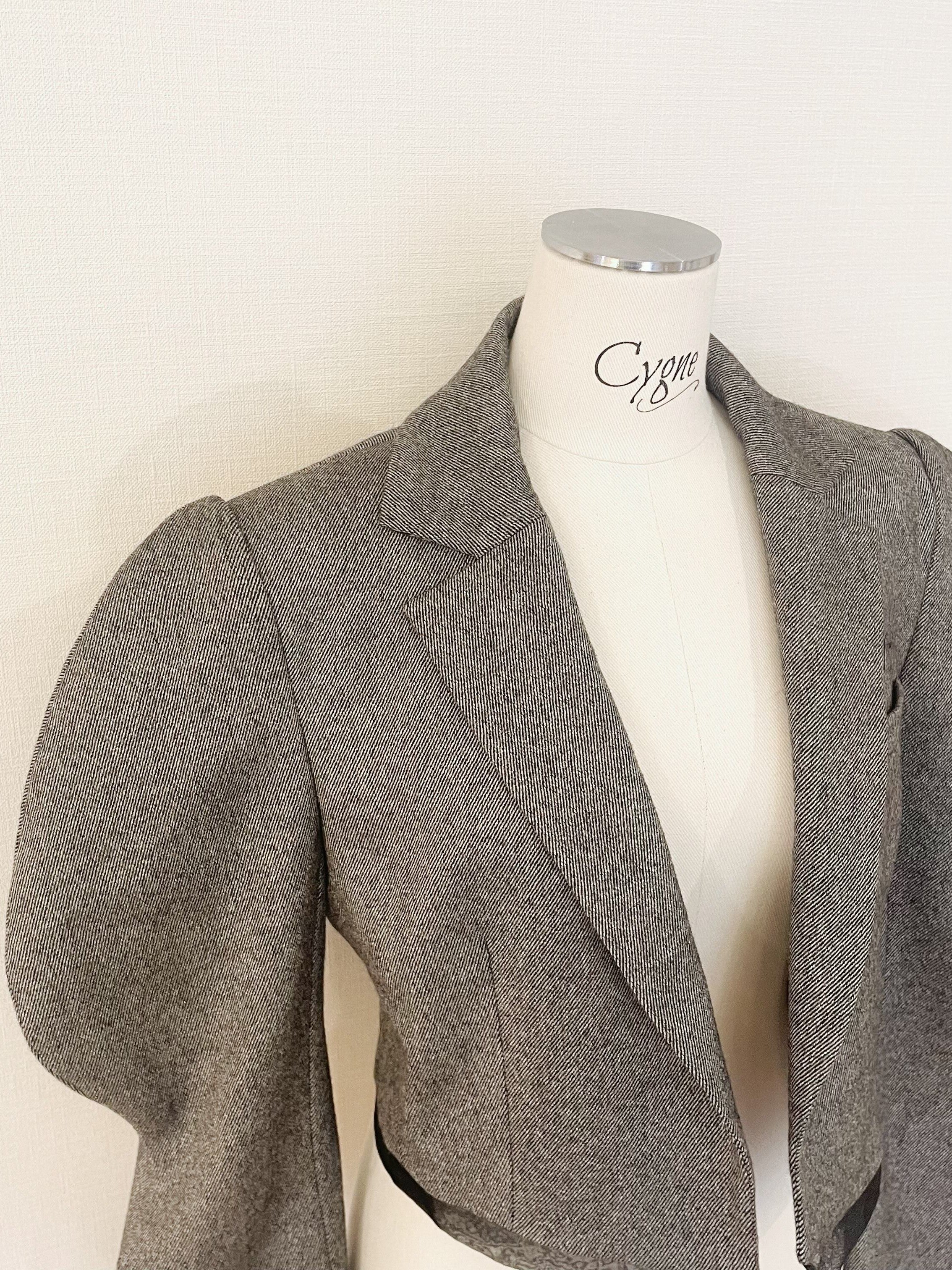 Lionel Curved Sleeve Short Jacket