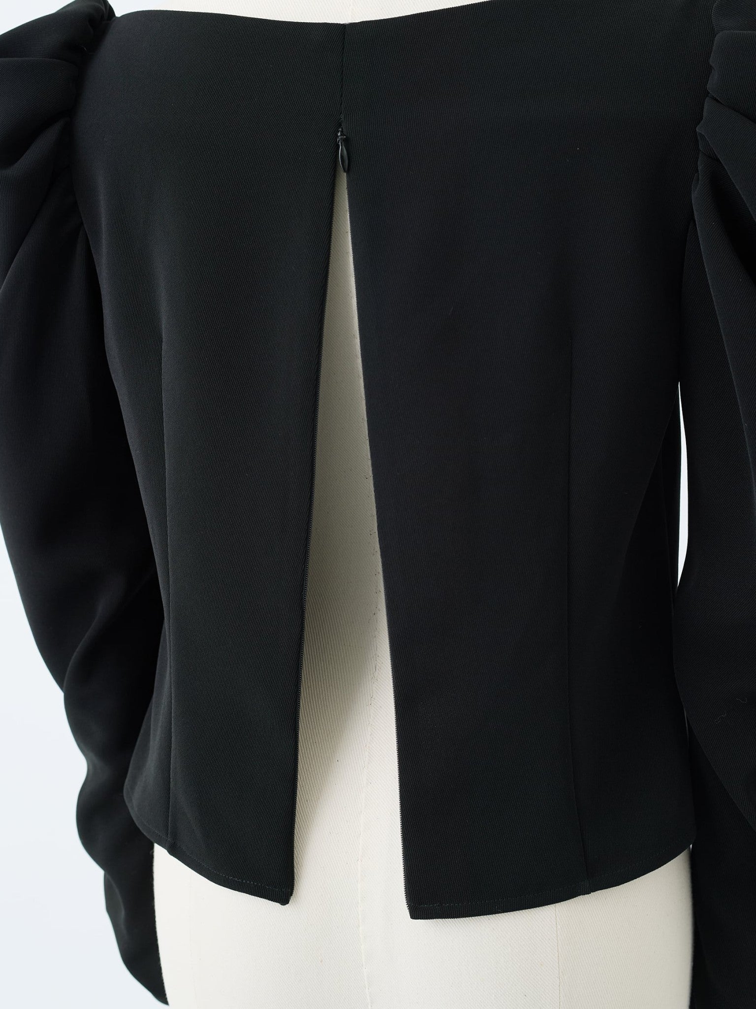 【極美品】　シーニュ ハートカットトップス　Caroline 白　1 2024 ハートカットトップス Caroline ホワイト | Cygne
